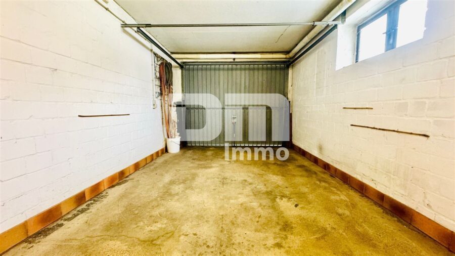 (R)eserviert!Wohn-/Hofensemble mit Einfamilienhaus, 2x Hofgebäude und Bungalow - Bungalow Souterrain Garage